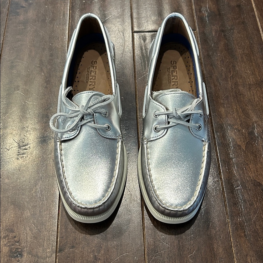 Sperry Metallic Silver Leather Boat Shoes, 9.5 M